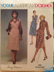 1580 SILVERMAN LS LOOSE BUTTON A-DRESS, WRAP JUMPER PATTERN 10
